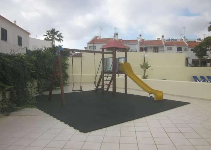 Aqua Magna Apartman *